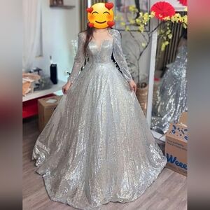 Wedding/quincenera/prom dress